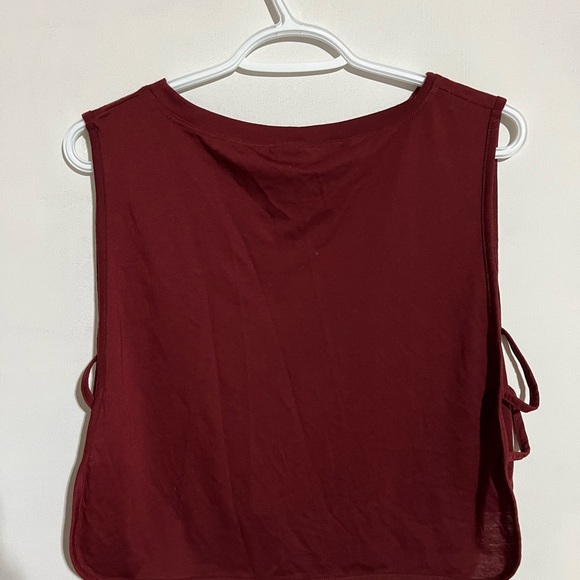 Gymshark top - Picture 2 of 2